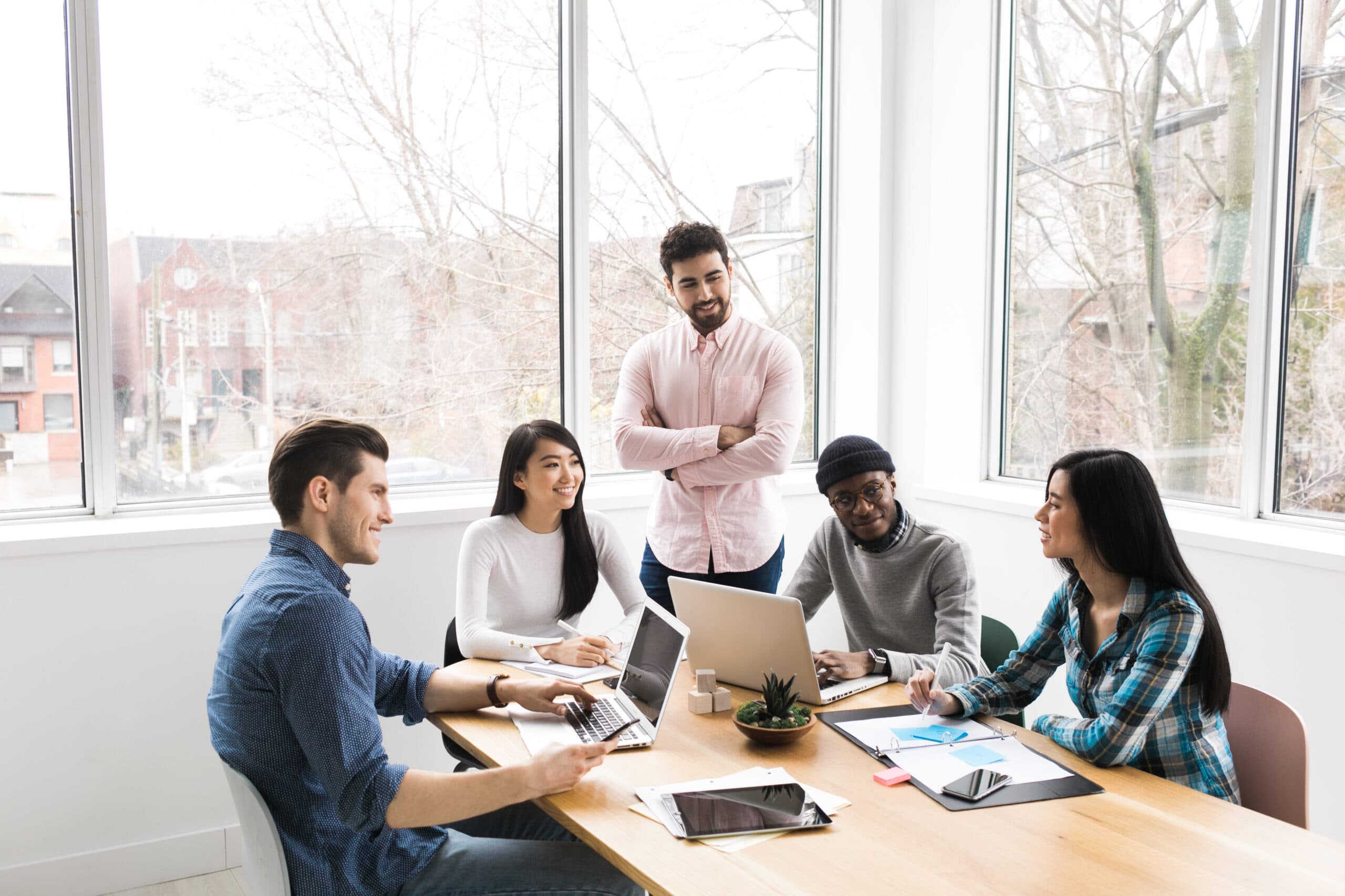 Vocabulaire professionnel vs familier : s'ajuster au contexte