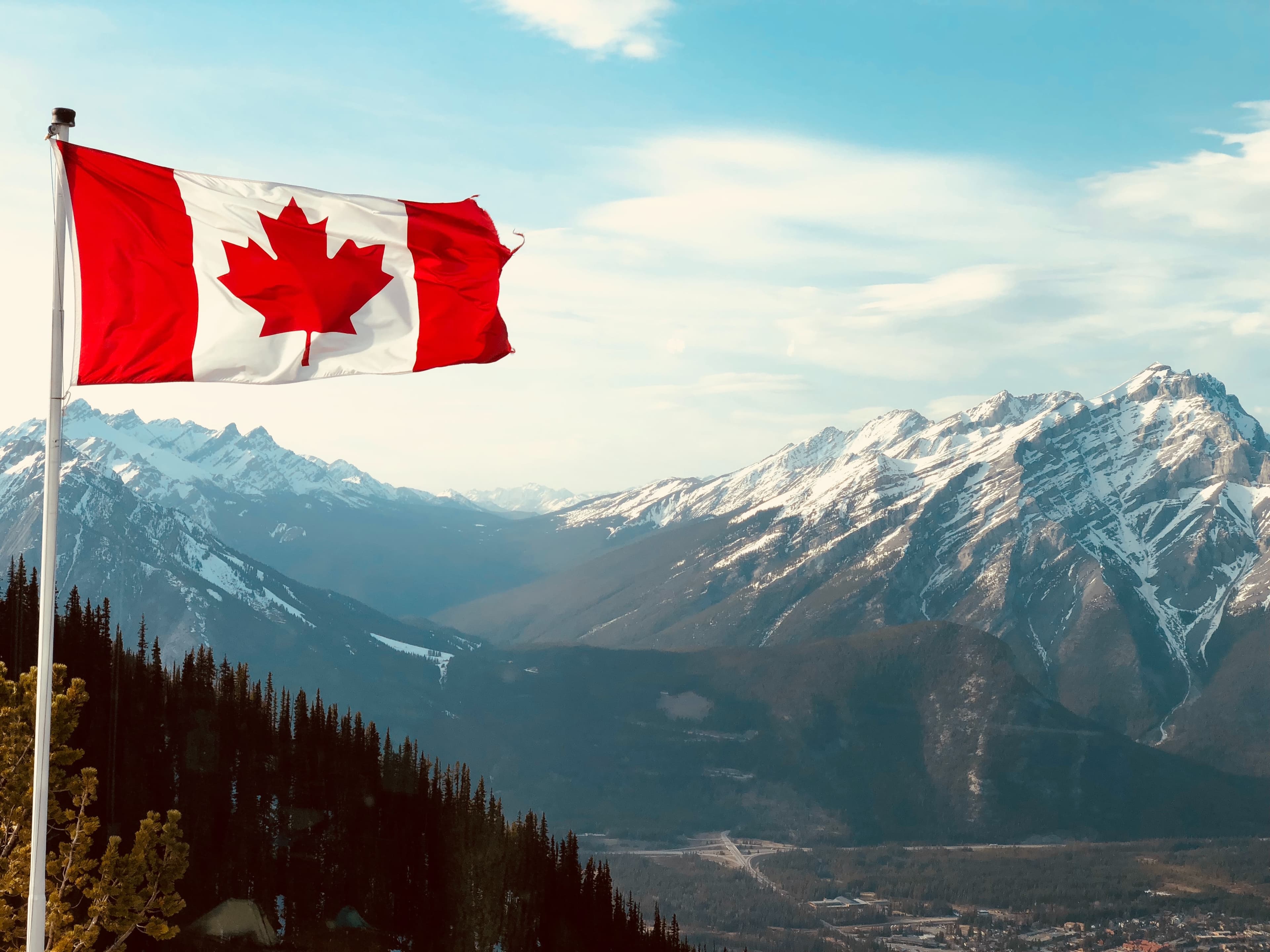 Français au Canada : Immigrer, Étudier et Travailler