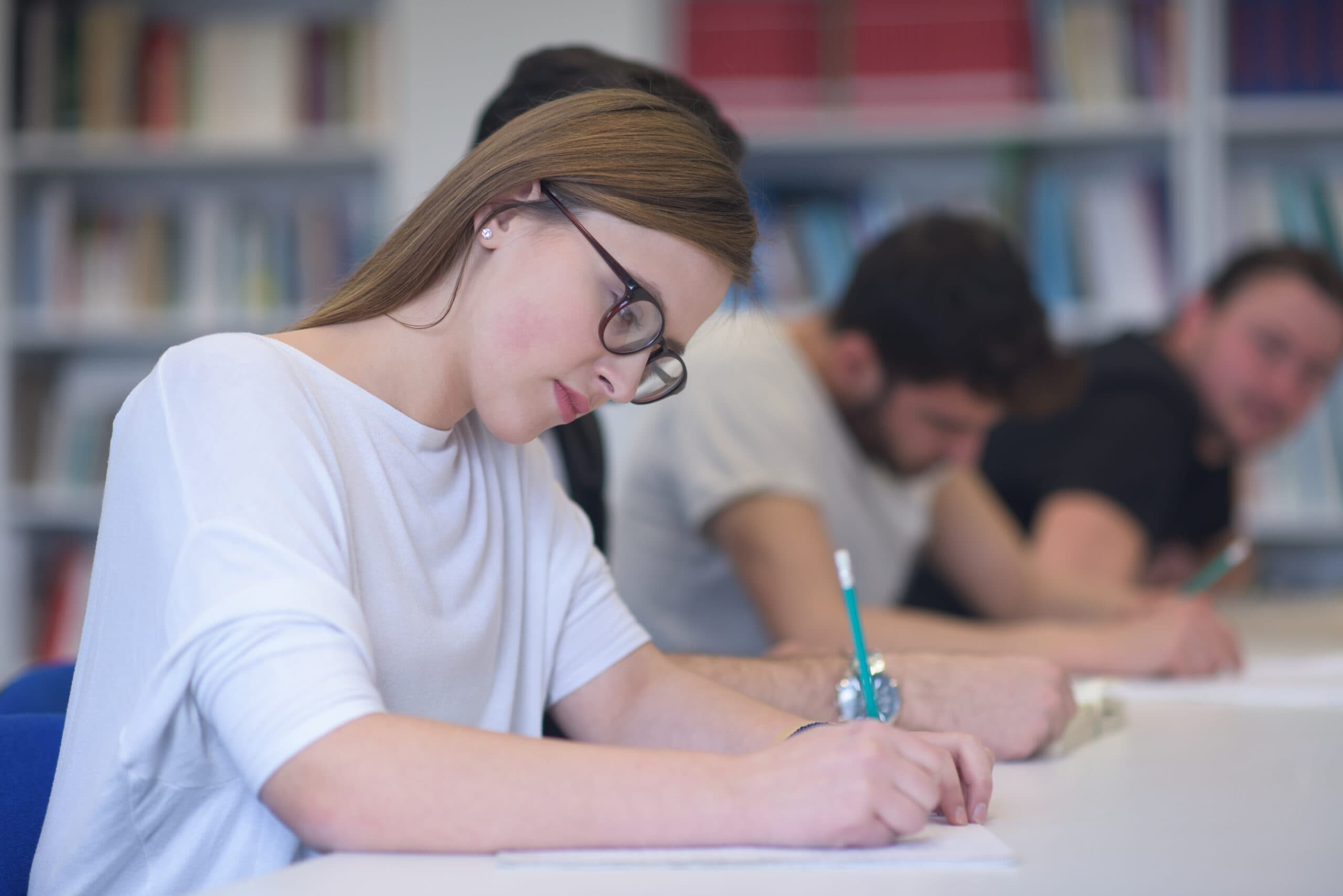 TCF Canada : le cycle de révision des tests blancs, guide pas à pas pour apprendre de ses erreurs