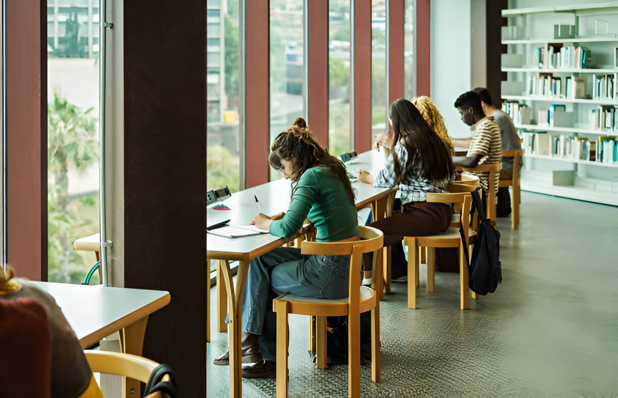 La Tâche 2 de l’Expression Orale du TCF Canada : Comment Réussir avec Efficacité